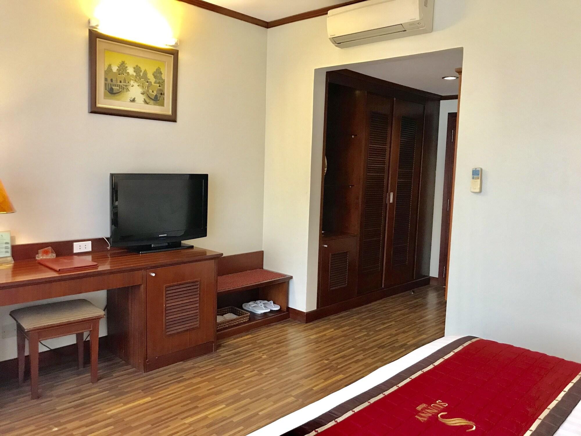 S79 Sunny Hotel 2 Hanoï Extérieur photo